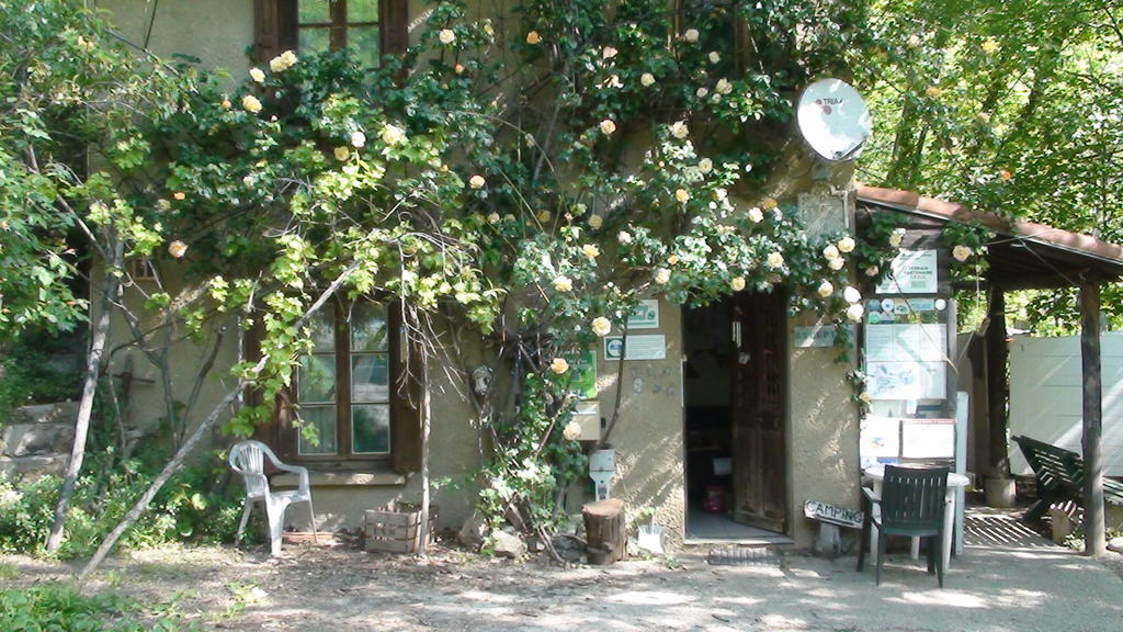 Camping Le P'Tit Bonheur Escaro ภายนอก รูปภาพ